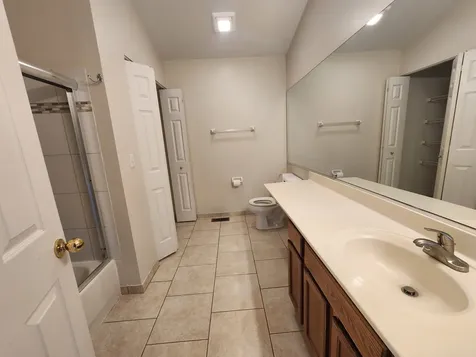 460 Arlington Lane Grayslake IL 60030