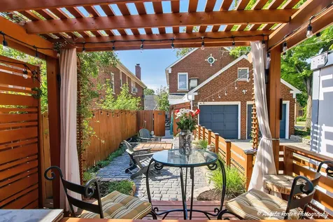 1605 North Jackson Street Waukegan IL 60085