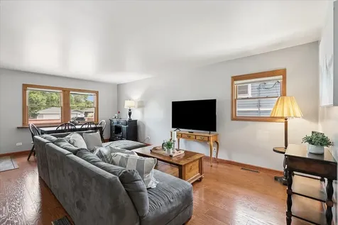1518 Ridgeway Street Round Lake Beach IL 60073