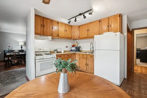 1518 Ridgeway Street Round Lake Beach IL 60073