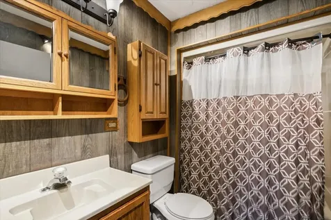 1518 Ridgeway Street Round Lake Beach IL 60073