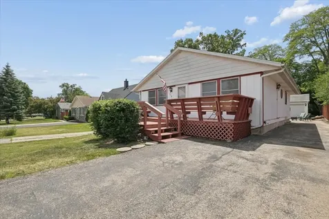 1518 Ridgeway Street Round Lake Beach IL 60073
