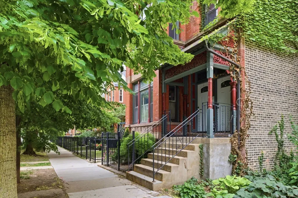 1516 North Mohawk Street Chicago IL 60610