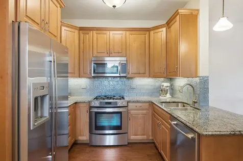 1516 North Mohawk Street Chicago IL 60610