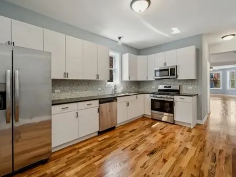 539 North Trumbull Avenue Chicago IL 60624