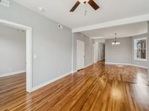 539 North Trumbull Avenue Chicago IL 60624