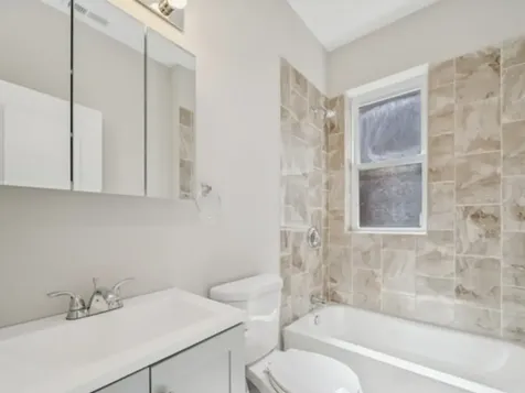 539 North Trumbull Avenue Chicago IL 60624