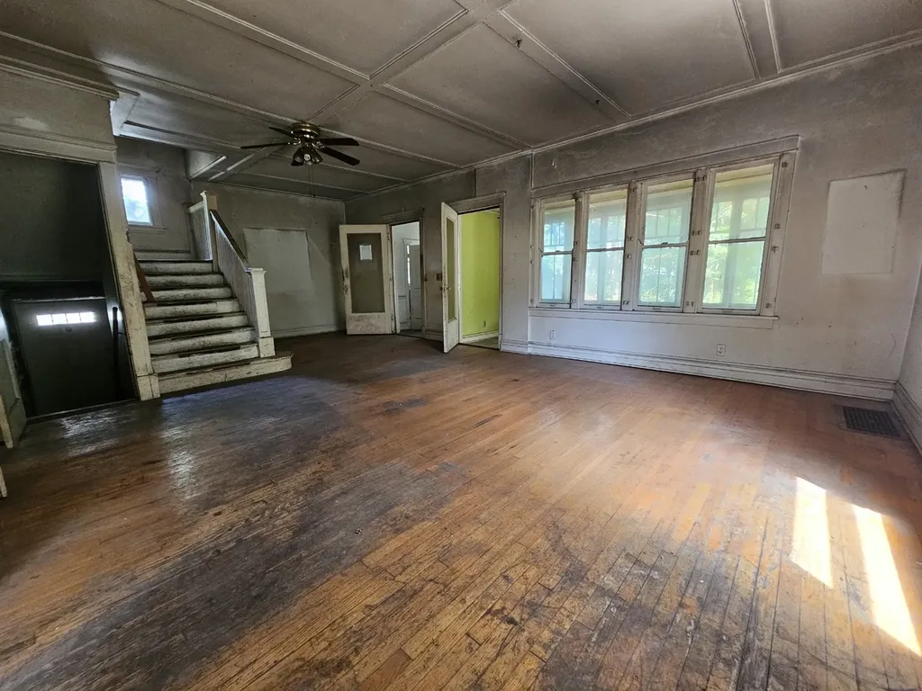340 South Lombard Avenue Lombard IL 60148