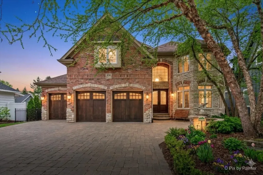 434 W Benton Avenue Naperville IL 60540