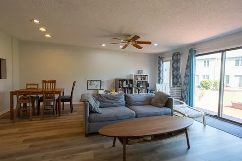 296 Tanager Court Deerfield IL 60015