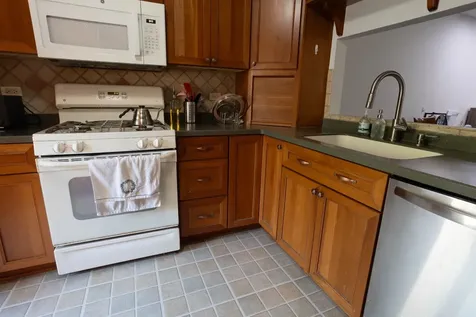 296 Tanager Court Deerfield IL 60015