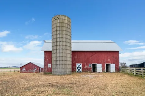 16645 Lasher Road Hinckley IL 60520