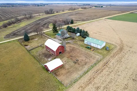 16645 Lasher Road Hinckley IL 60520