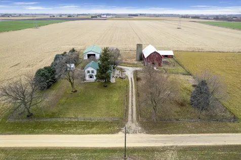 16645 Lasher Road Hinckley IL 60520
