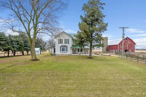 16645 Lasher Road Hinckley IL 60520