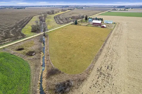 16645 Lasher Road Hinckley IL 60520
