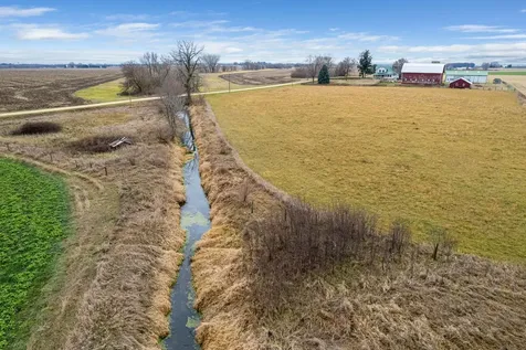 16645 Lasher Road Hinckley IL 60520
