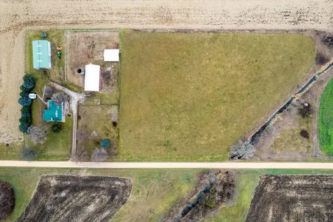 16645 Lasher Road Hinckley IL 60520