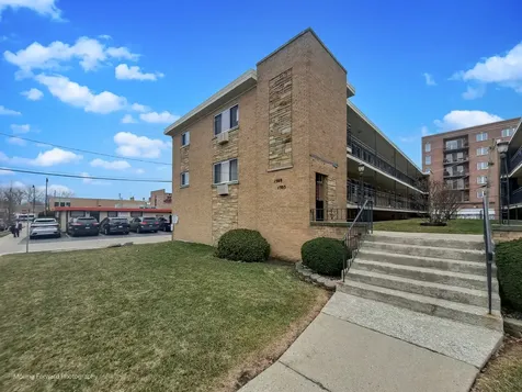1509 Brown Street Des Plaines IL 60016
