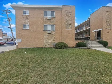 1509 Brown Street Des Plaines IL 60016