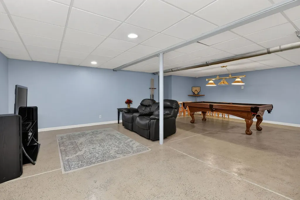 395 South Palmer Drive Bolingbrook IL 60490