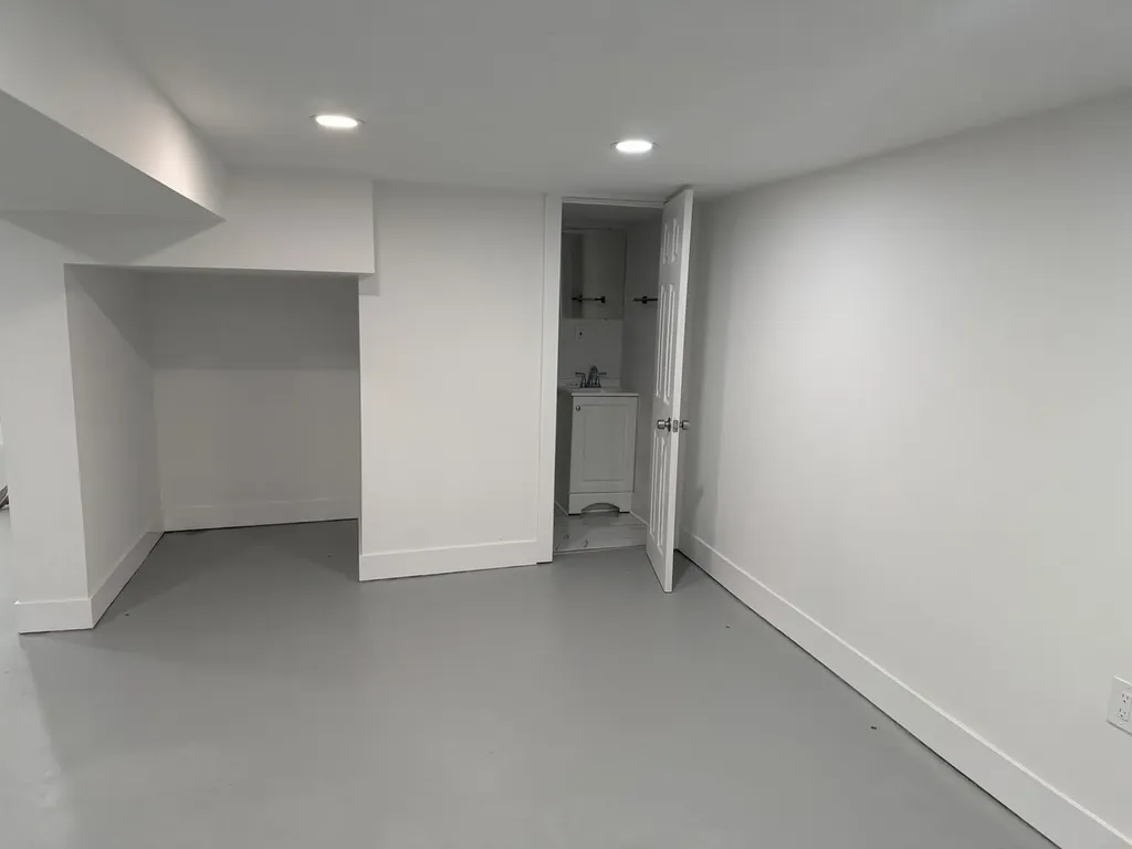8232 South Calumet Avenue Chicago IL 60619