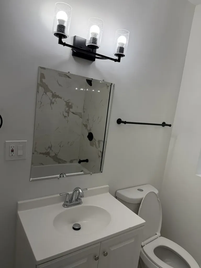 8232 South Calumet Avenue Chicago IL 60619