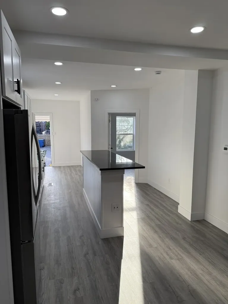 8232 South Calumet Avenue Chicago IL 60619