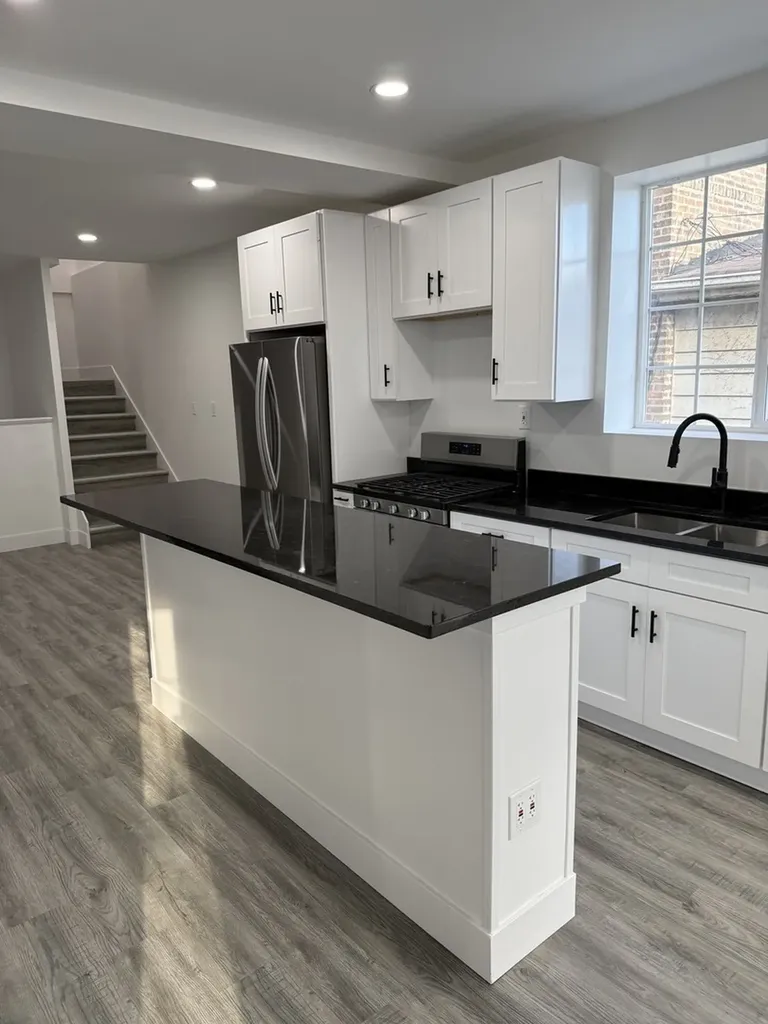 8232 South Calumet Avenue Chicago IL 60619