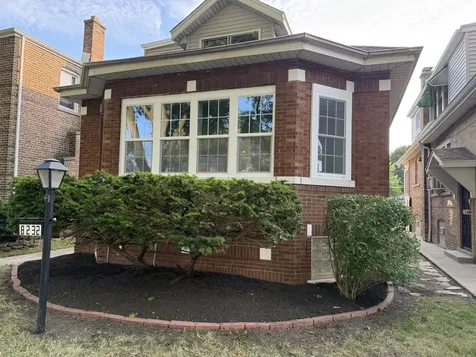 8232 South Calumet Avenue Chicago IL 60619