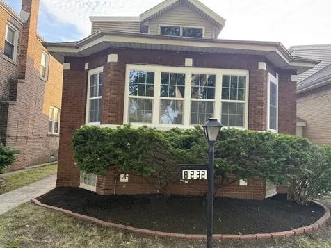 8232 South Calumet Avenue Chicago IL 60619