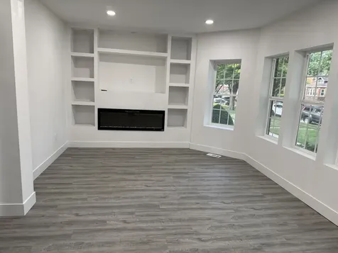 8232 South Calumet Avenue Chicago IL 60619