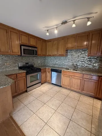 7050 183RD Street Tinley Park IL 60477