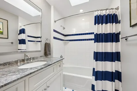 757 Locust Street Winnetka IL 60093