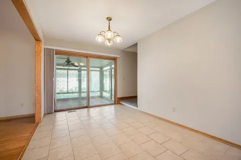 511 South Poplar Street Manteno IL 60950