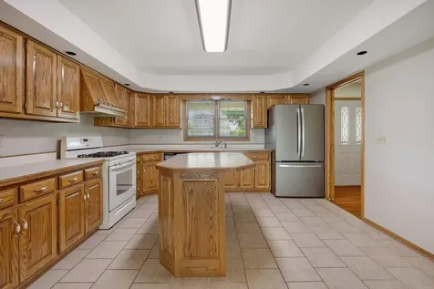 511 South Poplar Street Manteno IL 60950