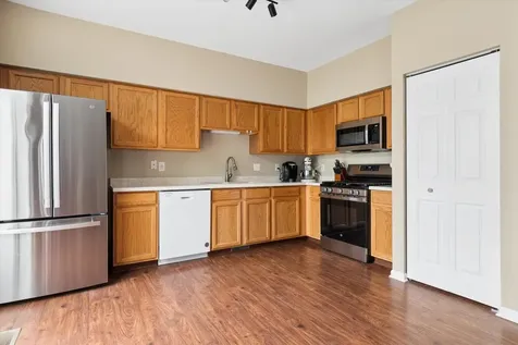 345 Richmond Drive Romeoville IL 60446