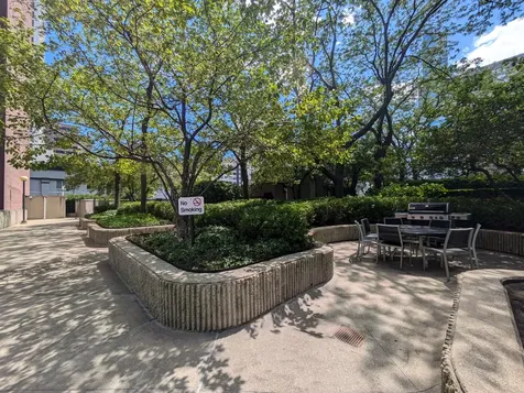 10 East Ontario Street Chicago IL 60611