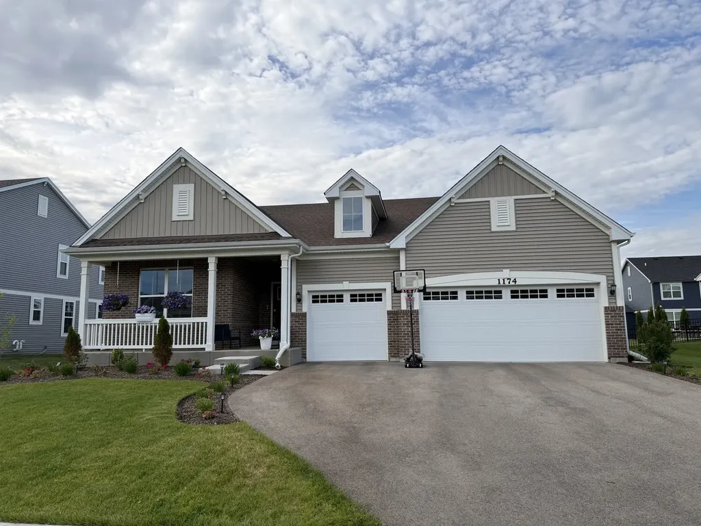 1174 Larswood Lane Crystal Lake IL 60012