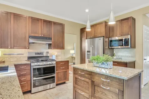 1211 Laurel Lane Gurnee IL 60031