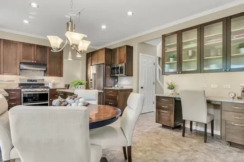 1211 Laurel Lane Gurnee IL 60031