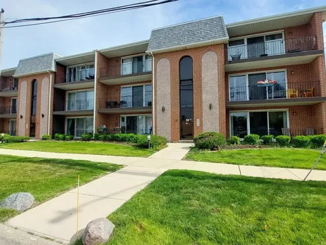 4009 West 105th Street Oak Lawn IL 60453