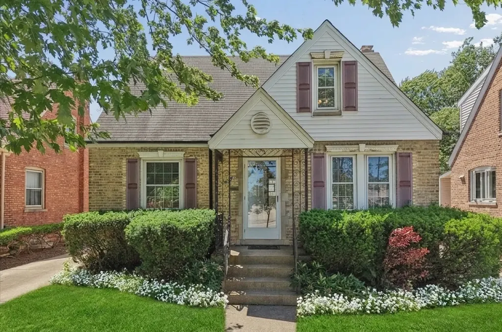 1934 Canfield Road Park Ridge IL 60068
