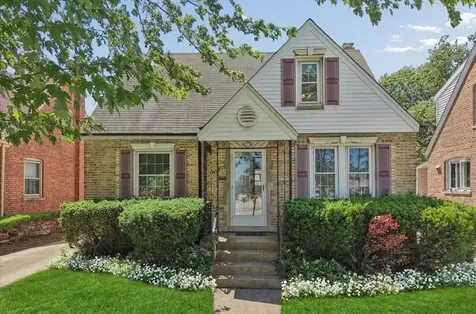 1934 Canfield Road Park Ridge IL 60068