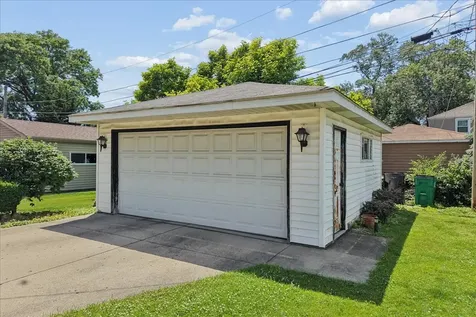 1934 Canfield Road Park Ridge IL 60068