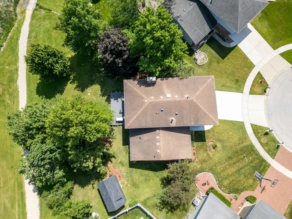926 Holliston Court Schaumburg IL 60193