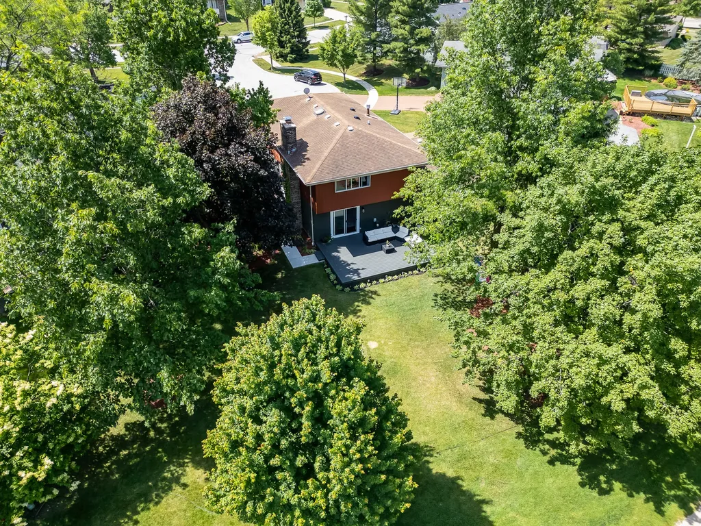 926 Holliston Court Schaumburg IL 60193