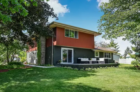 926 Holliston Court Schaumburg IL 60193