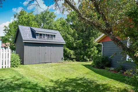 926 Holliston Court Schaumburg IL 60193