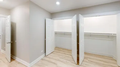 3822 West Huron Street W Chicago IL 60624